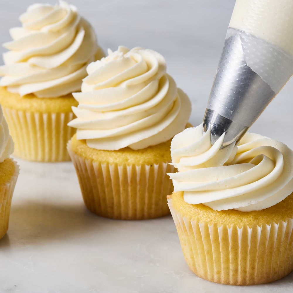 img of Most Common Types of Cake Frostings
